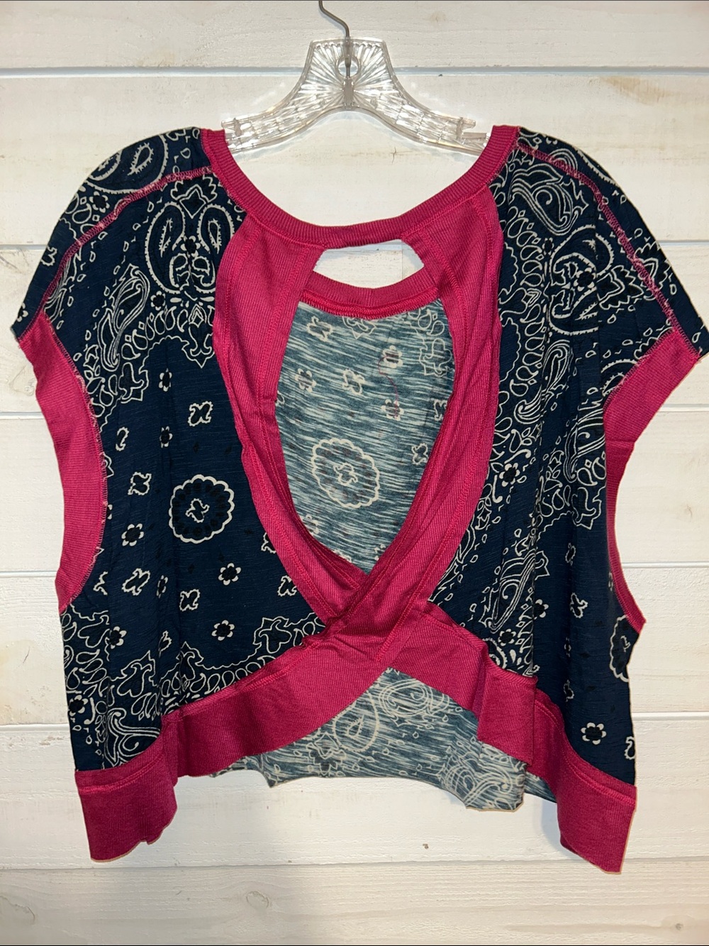 Natural Life ๐ Bandana Print Short Sleeve Top with Fuchsia Trim - Picture 6 of 7
